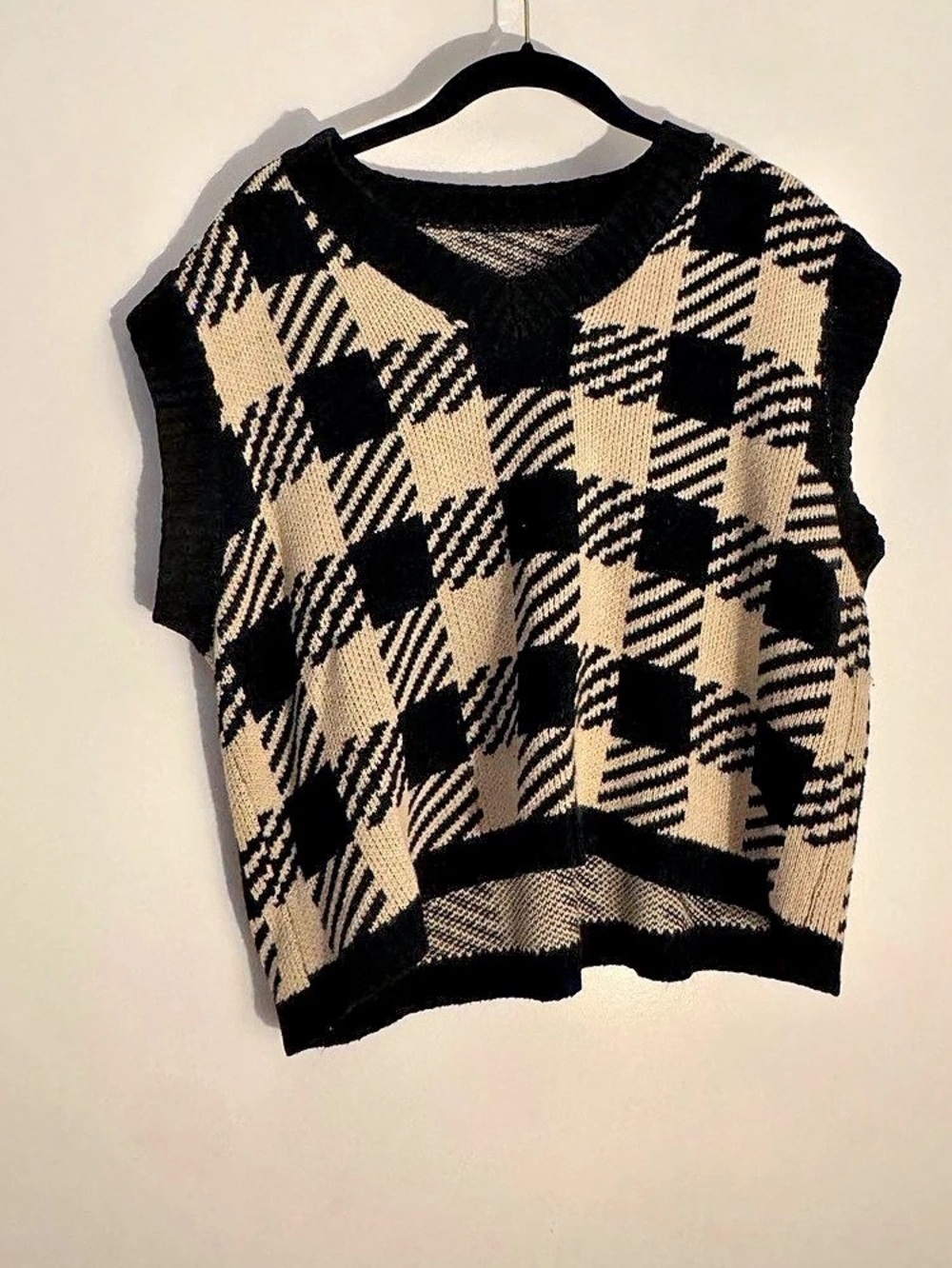 Plaid Sweater Vest in Black & Cream Like New